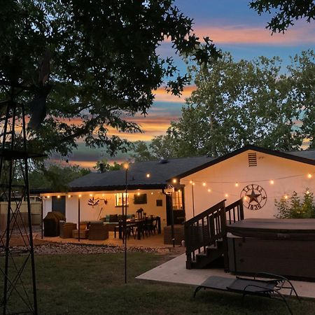 프레드릭스버그 Bayer Guest Haus-Hot Tub And Fire Pit 빌라 외부 사진